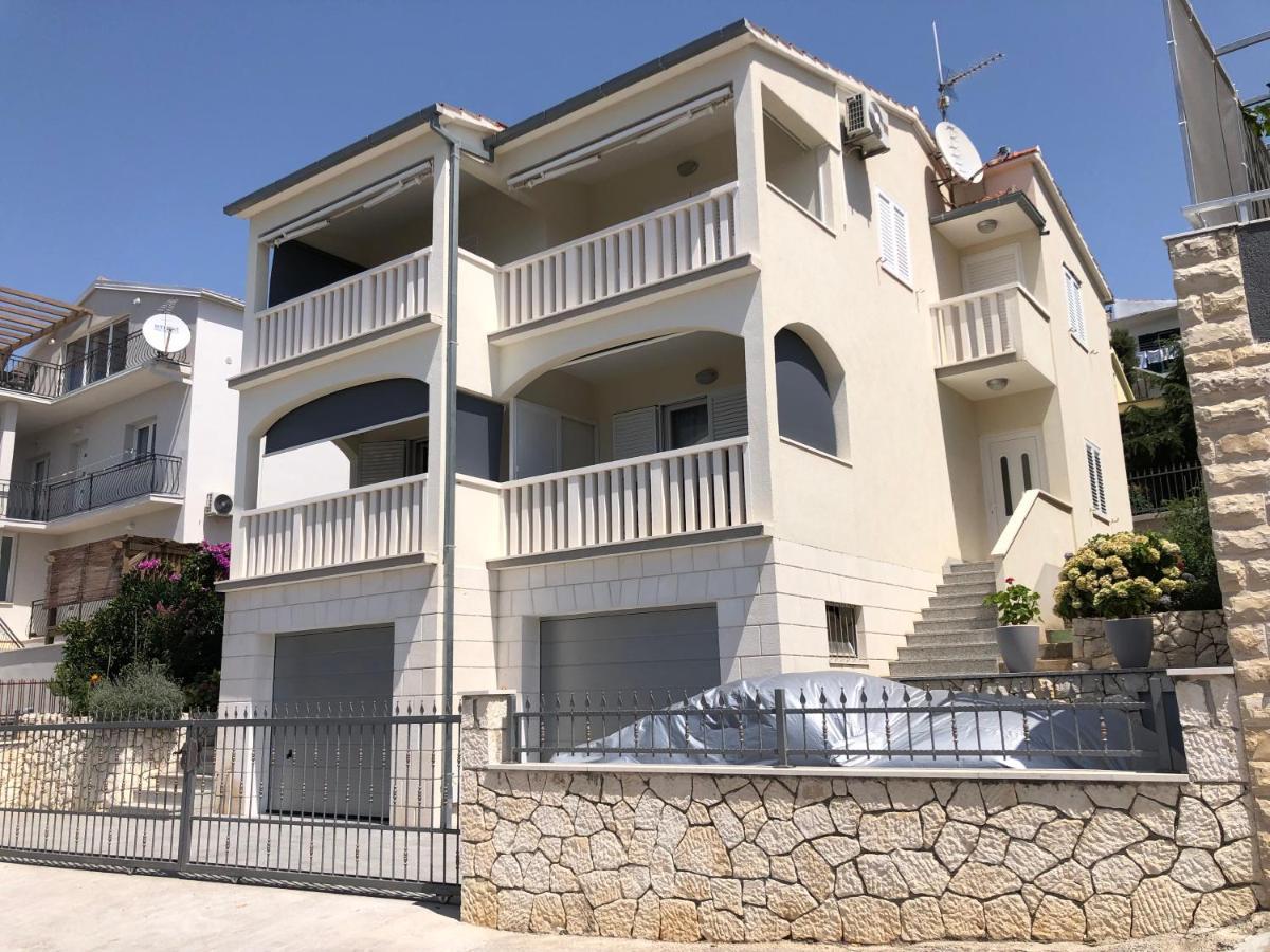 Apartments Sandra Rogoznica  Bagian luar foto