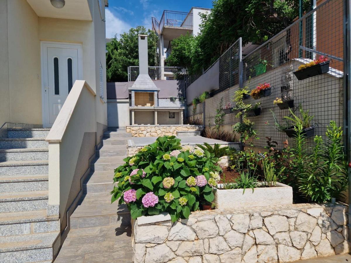 Apartments Sandra Rogoznica  Bagian luar foto