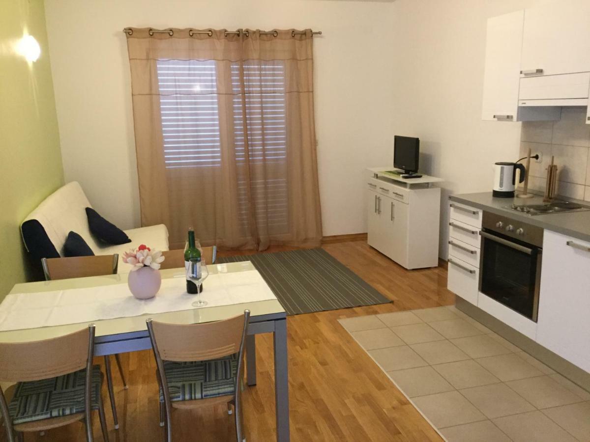 Apartments Sandra Rogoznica  Bagian luar foto