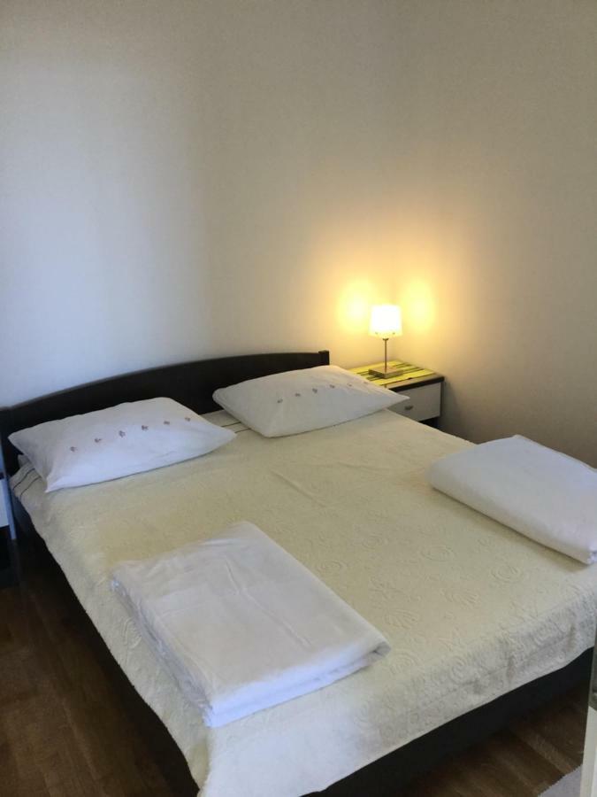 Apartments Sandra Rogoznica  Bagian luar foto